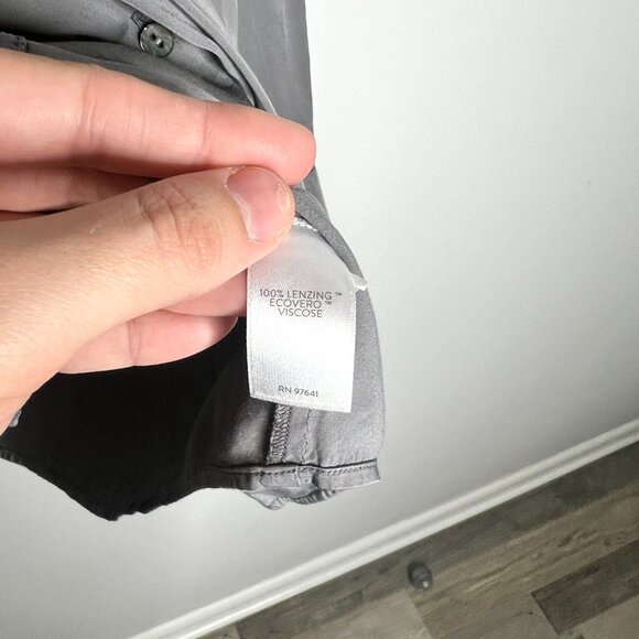 J. Jill Slate Gray Button-Up Collared Tunic Top 100% Lenzing Viscose Minimalist - Picture 3 of 4